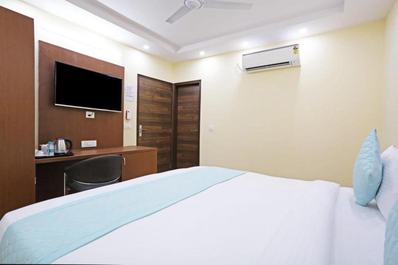 Hotel Mannat Bhera Enclave New Delhi Eksteriør billede