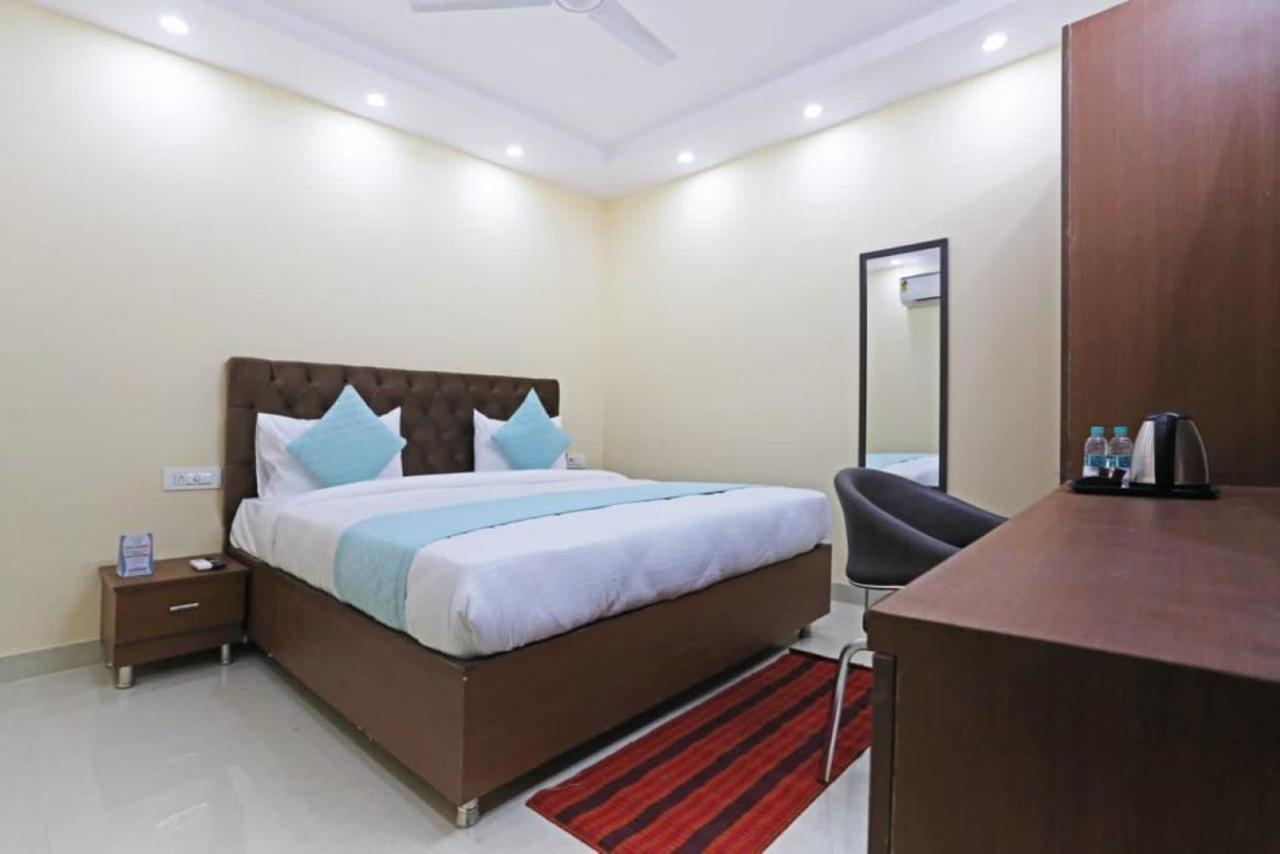 Hotel Mannat Bhera Enclave New Delhi Eksteriør billede